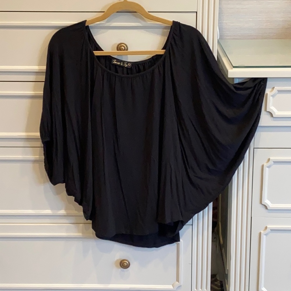 James and Joy black top size large